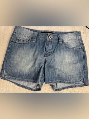 Calvin Klein Jeans Light Blue Denim Jean Shorts Sz 4 30 waist comfortable